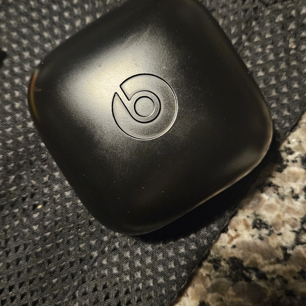Black Protective Case for Earbuds